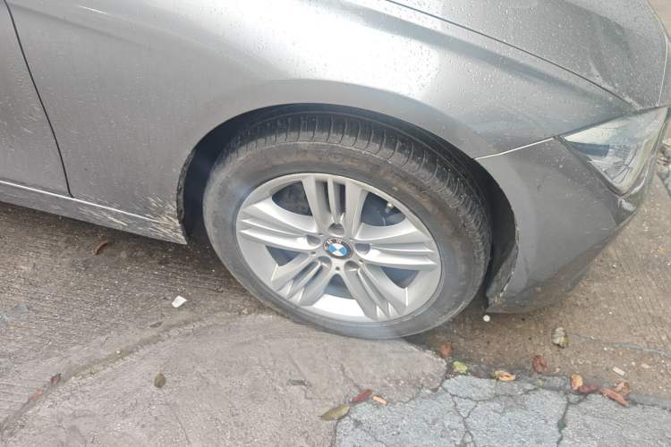 Used BMW 3 Series 2016 320Li Ambition Model Right Front Wheel Hub