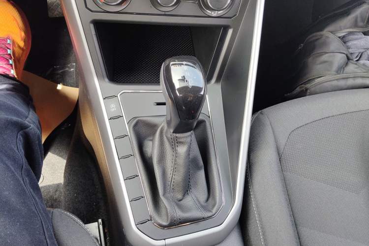 Used Volkswagen Polo 2023 Plus 1.5L Automatic Enjoy-the-Moment Edition Gear Lever