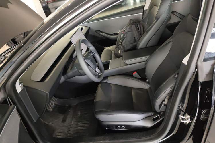 Used Tesla Model 3 2023 Rear-Wheel-Drive Version