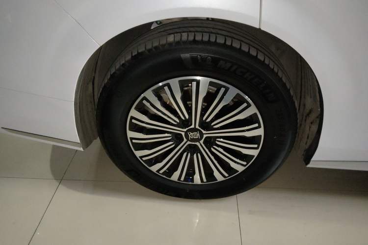 Used BYD Xia 2025 DM-i 1.5T 180km Excellence Model