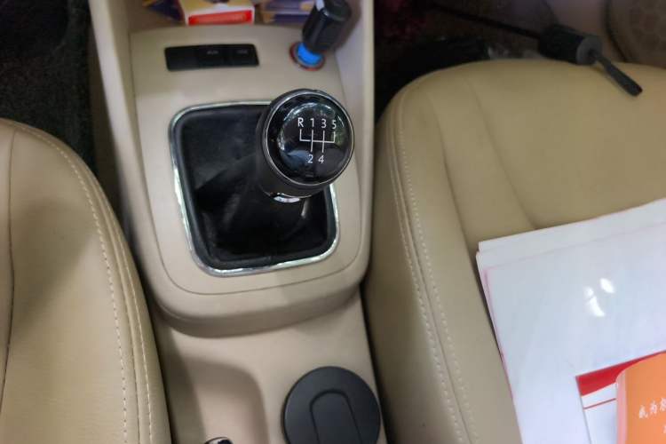 Used Volkswagen Bora 2012 1.6L Manual Fashion Edition
