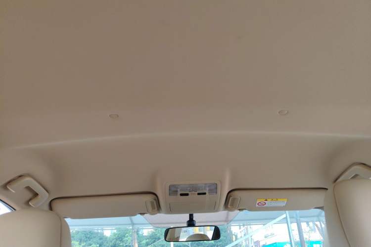 Used Toyota Highlander 2018 2.0T Two-Wheel Drive Elite Edition 7 Seats China VI Standard Headliner