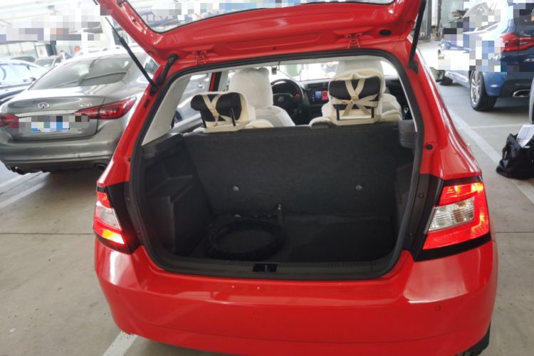 Used Skoda Fabia 2016 1.4L Automatic Car Enjoy Edition
