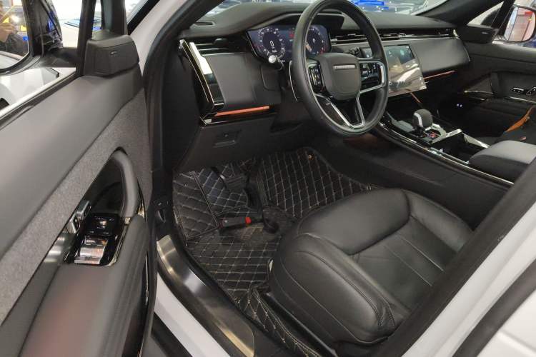 Used Land Rover Range Sport 2024 360 PS S Driver Seat
