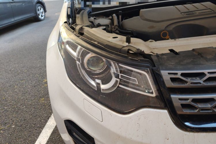 Used Land Rover Discovery Sport 2019 240 PS SE Version China VI Standard Right Front Headlight