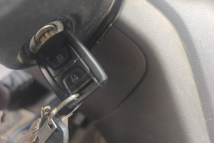 Used Wuling Hongguang V 2019 1.5L Jingqu Version China VI LAR