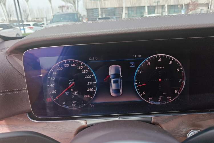 Used Mercedes-Benz E-Class 2019 E 300 L Stylish Model Instrument Cluster