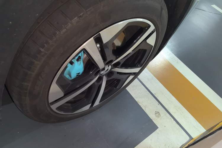 Used Nio ES7 2024 100kWh Signature Edition
