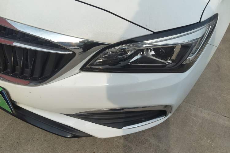 Used Buick Verano 2018 Sedan 15S Automatic Leading Model
