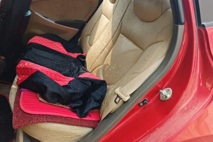 Used Hyundai Verna (older generation) 2010 Sedan 1.4L Manual Comfort GS
