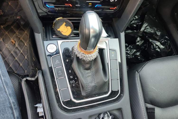 Used Volkswagen FAW-Volkswagen CC 2020 330TSI Glamour Edition China VI Standard Gear Lever