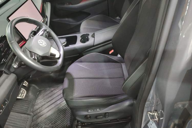 Used Volkswagen ID.UNYX 2024 Revised Pro Long-Range Version Left Front Seat