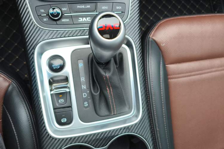 Used JAC Refine S7 2017 2.0T Automatic Luxury Model