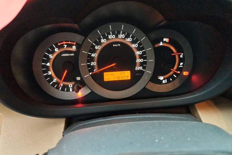 Used Toyota RAV4 2013 Special Edition 2.4L Manual 4x4 Prestige Instrument Cluster