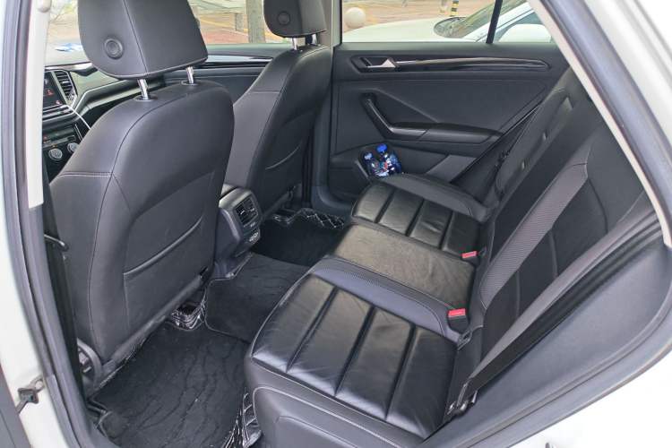 Used Volkswagen T-ROC 2019 280TSI DSG Two-Wheel Drive Comfort Version China VI Standard