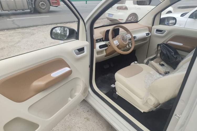 Used Wuling Hongguang MINIEV 2024 3rd Generation 215km Youth Edition