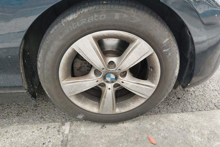 Used BMW 2 Series 2014 220i Leading Model
