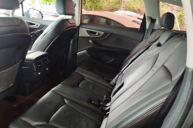 Used Audi Q7 2015 35 TFSI Ambition Edition
