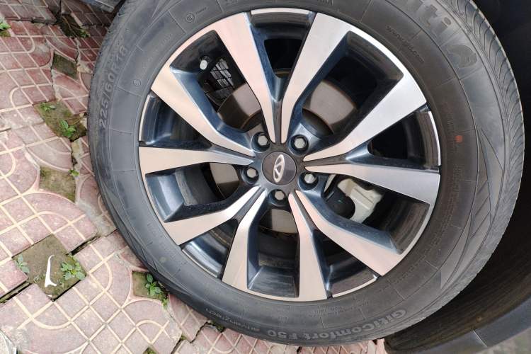 Used Chery Tiggo 7 PLUS 2021 1.5T CVT Prestige Model Right Front Wheel Hub