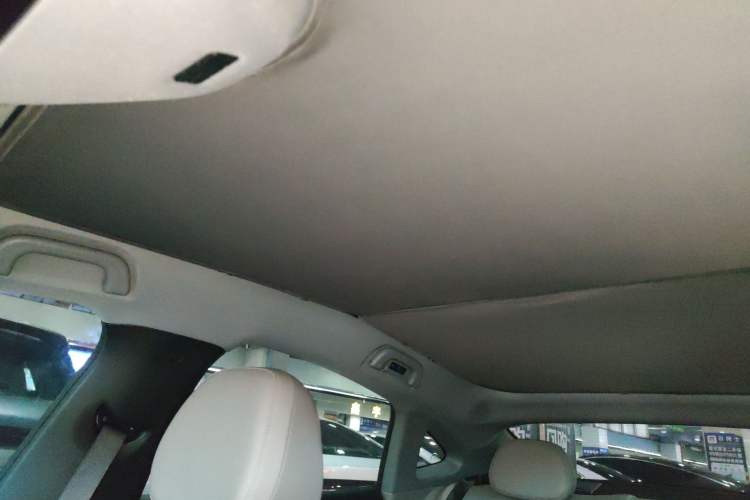 Used Geely Galaxy Galaxy 8 2025 130km EM-i Prestige Edition
