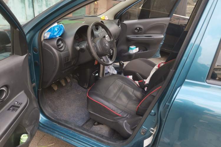 Used Nissan March 2015 1.2L Manual Easy-Enjoy Version
