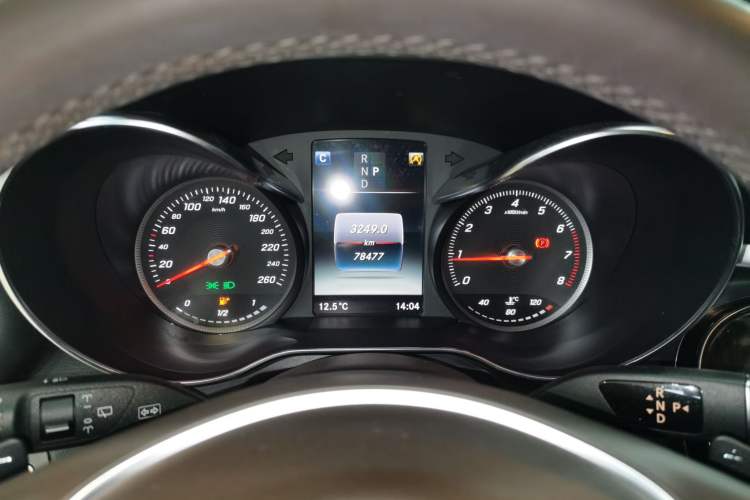 Used Mercedes-Benz GLC 2017 GLC 260 4MATIC Luxury Model