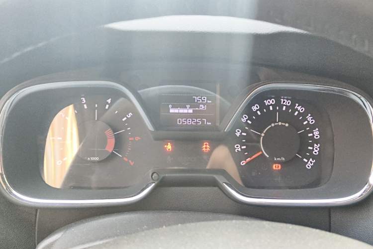 Used Citroen C4 Sega 2018 1.6L Manual Luxury Model
