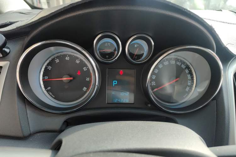 Used Buick GT 2011 GT 1.8L Automatic Fashion Edition Leather Model