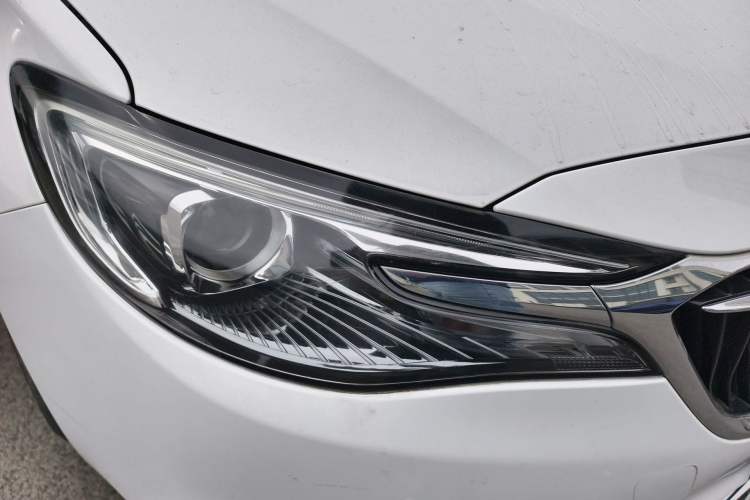 Used Buick GT 2018 15T Dual-Clutch Elite Model China V Standard Right Front Headlight