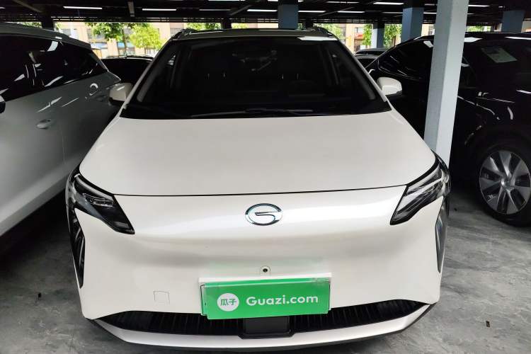 Used AION Y 2022 Plus 70 Tech Edition Front