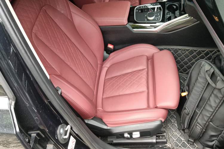 Used BMW 3 Series 2023 320Li M Sport Package Right Front Seat