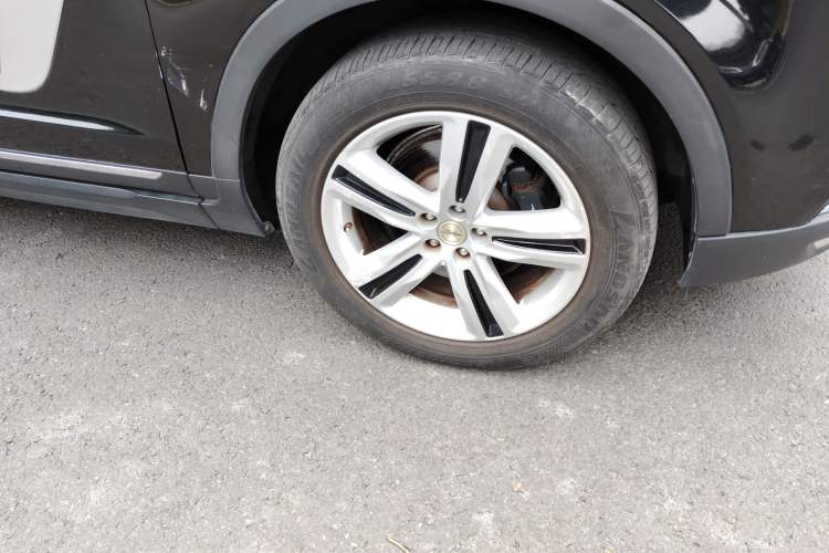 Used Zotye T700 2017 1.8T Dual-Clutch Luxury Model
