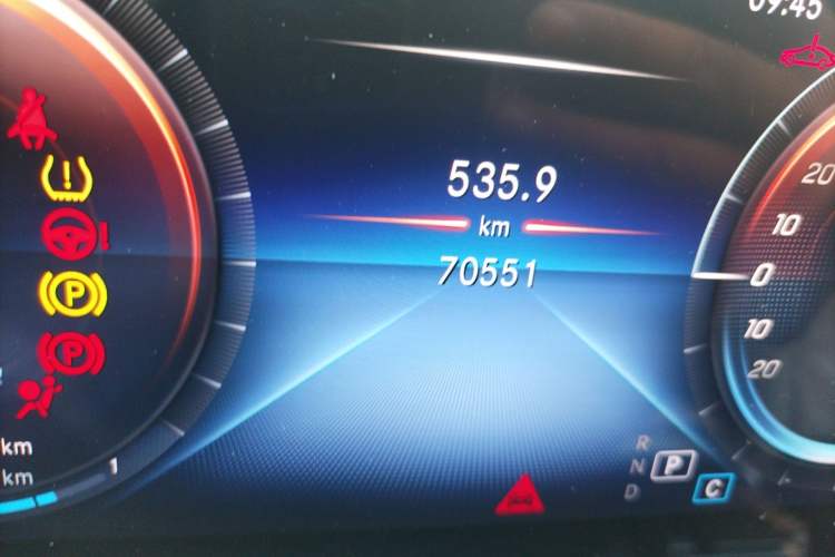 Used Mercedes-Benz EQC 2022 Facelift EQC 400 4MATIC Odometer Close Up