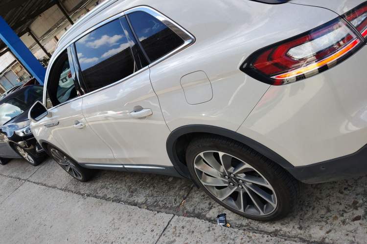 Used Lincoln Nautilus 2021 2.0T Four-Wheel Drive Luxury Edition
