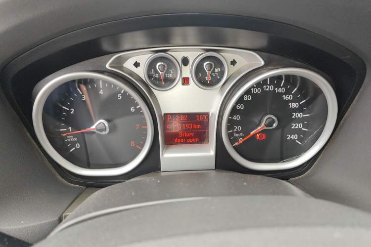 Used Ford Focus 2011 Sedan 1.8L Automatic Fashion Edition
