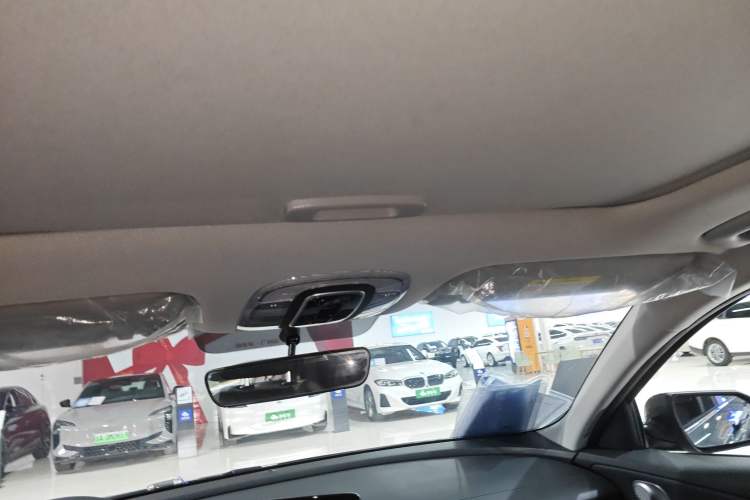 Used Hyundai Elantra 2023 1.5L CVT GLX Elite Edition Headliner