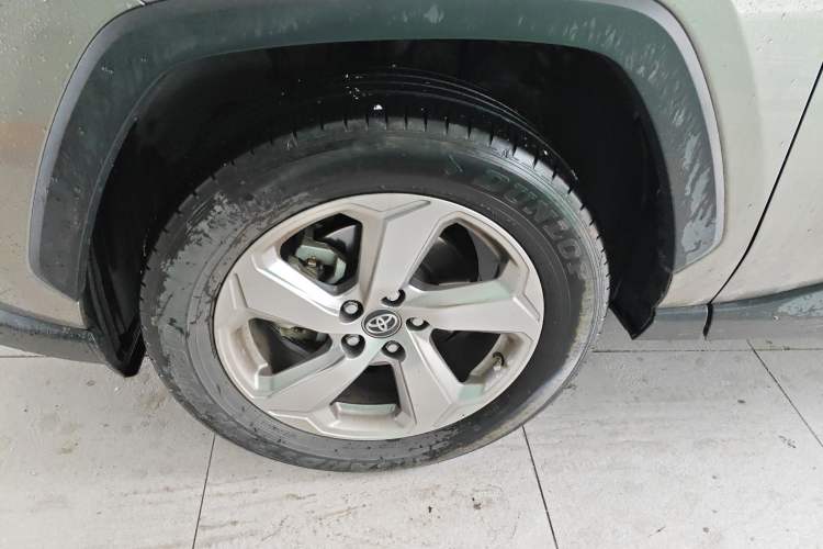 Used Toyota RAV4 2021 2.0L CVT Two-Wheel Drive Fashion Edition