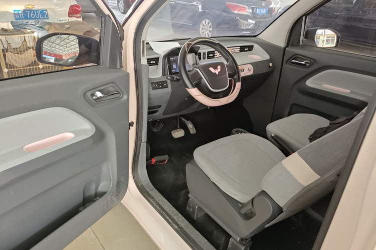 Used Wuling Hongguang MINIEV 2021 Macaron Fashion Model Lithium Iron Phosphate