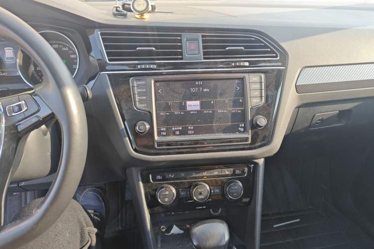 Used Volkswagen Tiguan L 2018 330TSI Automatic Two-Wheel Drive Flagship Edition