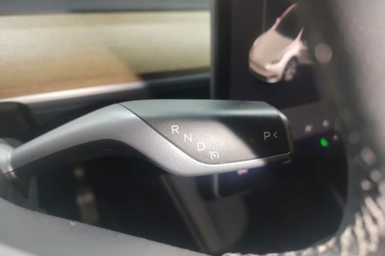 Used Tesla Model Y 2021 Long-Range All-Wheel-Drive Version