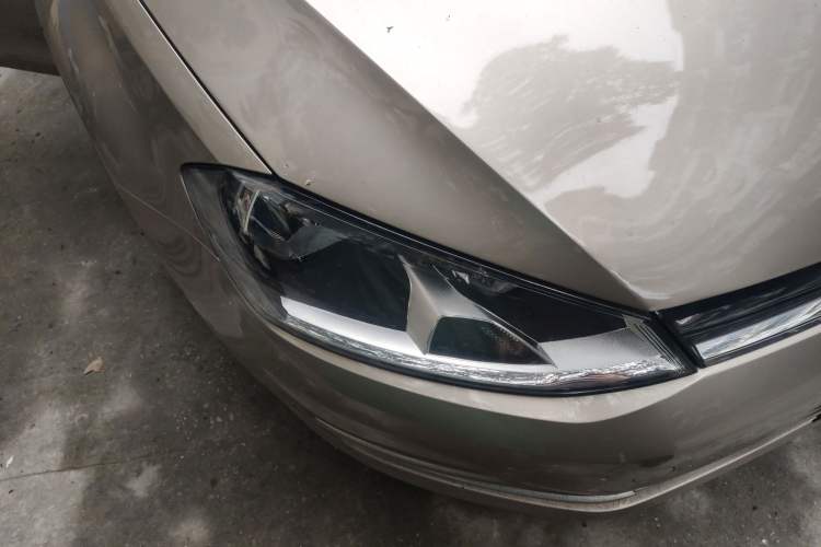 Used Volkswagen Golf 2016 230TSI Automatic Comfort Version
