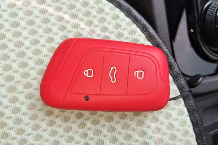 Used Chery New Energy Little Ant 2022 Sweet Pink Edition Half-Sugar Version Lithium Iron Phosphate 30 kW 301 km