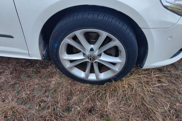 Used Volkswagen FAW-Volkswagen CC 2012 1.8TSI Elite Edition Right Front Wheel Hub