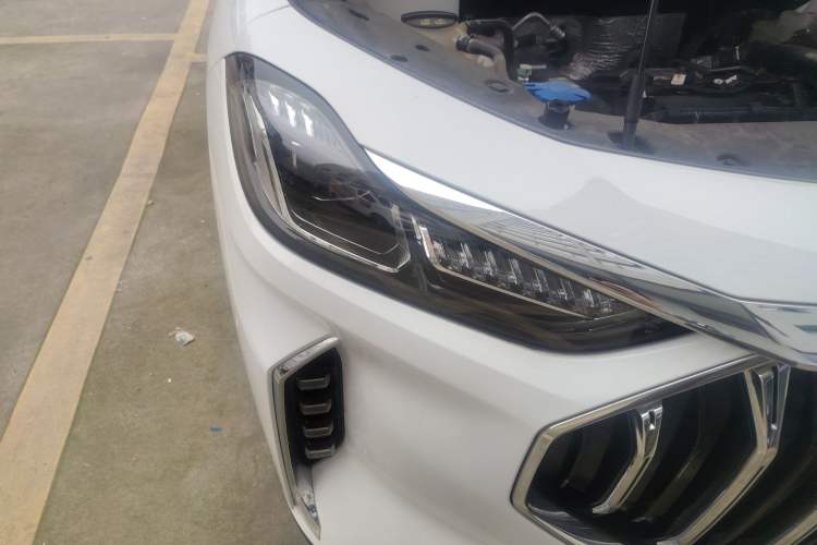 Used JETOUR X70 PLUS 2025 Champion Edition 1.5T DCT Champion PRO 7-Seater Right Front Headlight