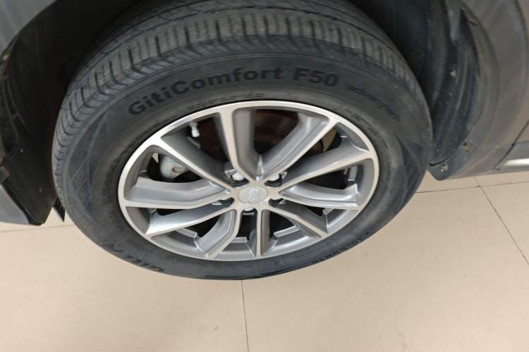 Used Geely Auto Emgrand X7 Sport 2018 1.8TD Automatic Two-Wheel Drive Smart Connect 4G Internet Edition