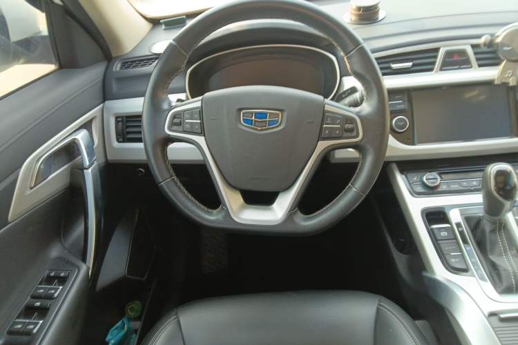 Used Geely Auto Emgrand X7 Sport 2018 1.8TD Automatic Two-Wheel Drive Smart Connect 4G Internet Edition Steering Wheel