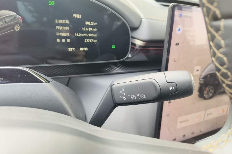 Used Zeekr 7X 2025 100 kWh Long-Range Rear-Wheel Drive with Intelligent Driving Features Gear Lever