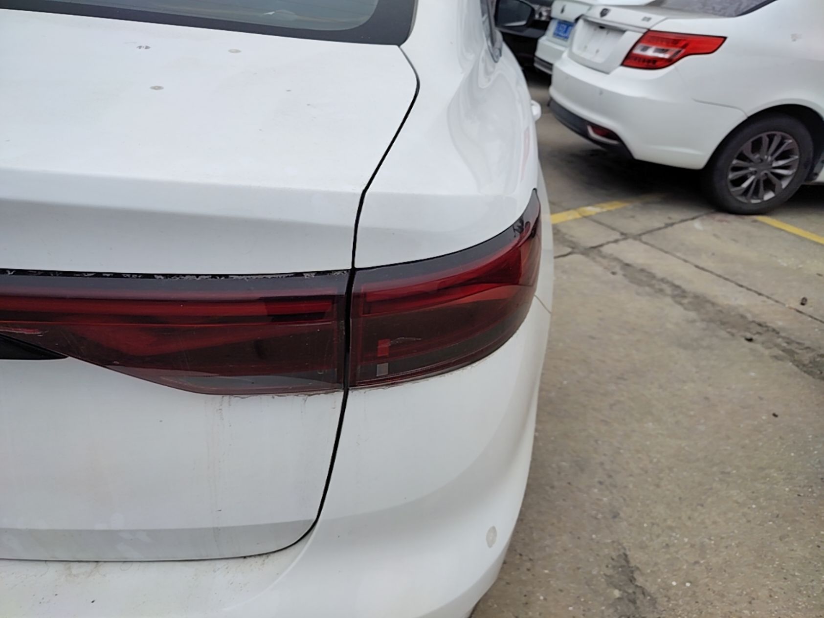 Geely Auto Emgrand 2022 4th Generation 1.5L CVT Luxury Model - Premium — снимка 9