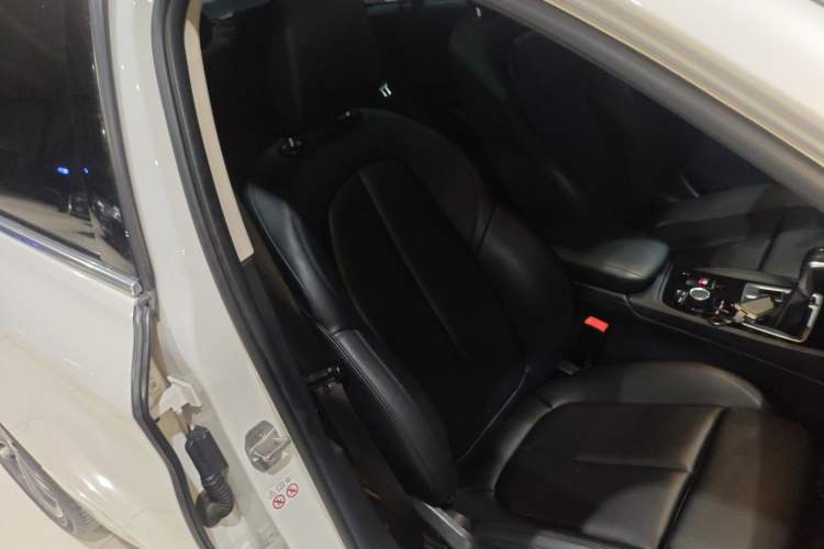 Used BMW 1 Series 2018 Facelifted 118i Sport Edition
