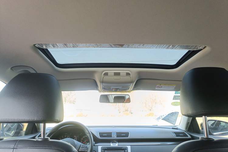 Used Volkswagen Magotan 2015 Revised Version 2.0 TSI Luxury Edition Headliner